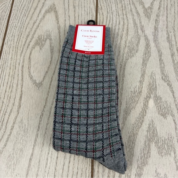 Club Room Crew Socks Snowflake Isle OS Grey/Black $14 - Picture 1 of 3